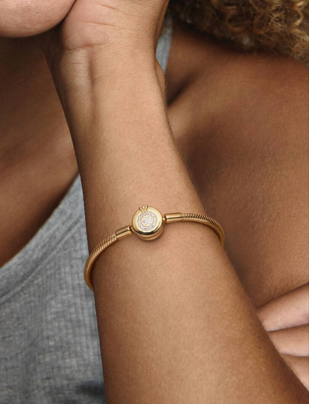 Pandora Moments Sparkling Crown O Snake Chain Bracelet